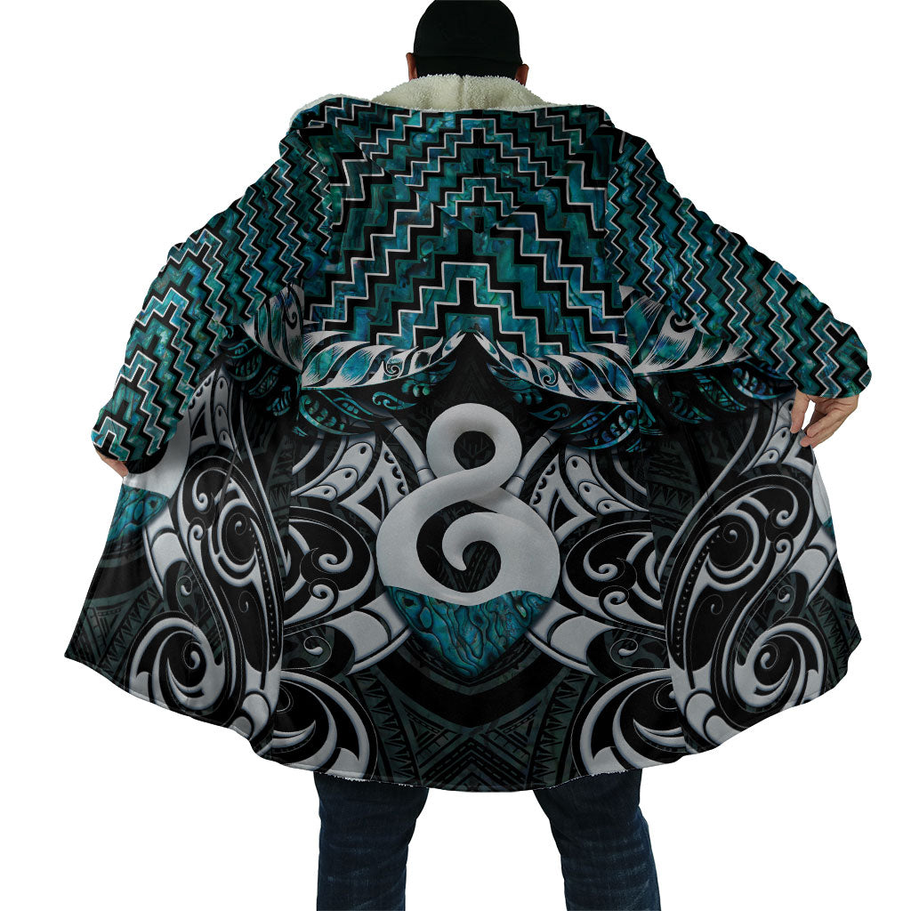 New Zealand Maori Cloak Poutama Pikorua - Single Twist Paua Shell