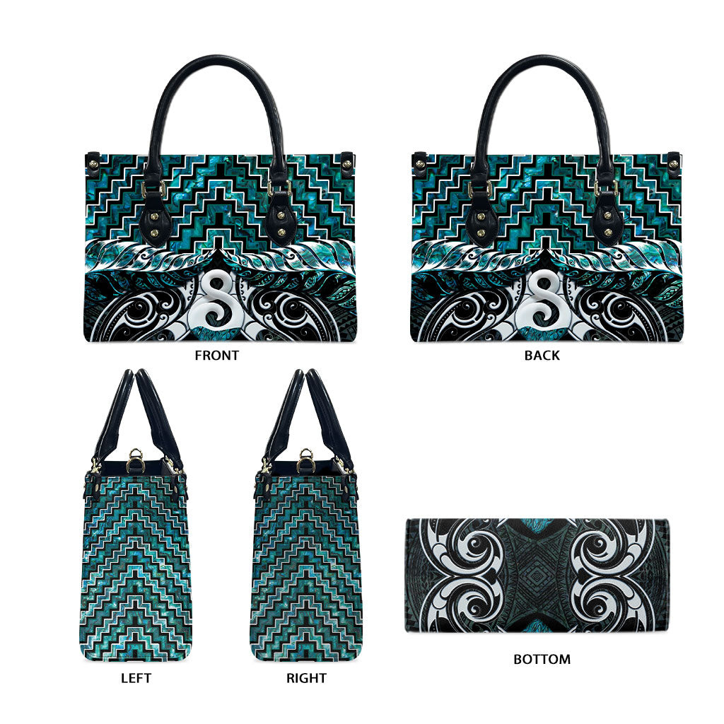 New Zealand Maori Leather Bag Poutama Pikorua - Single Twist Paua Shell