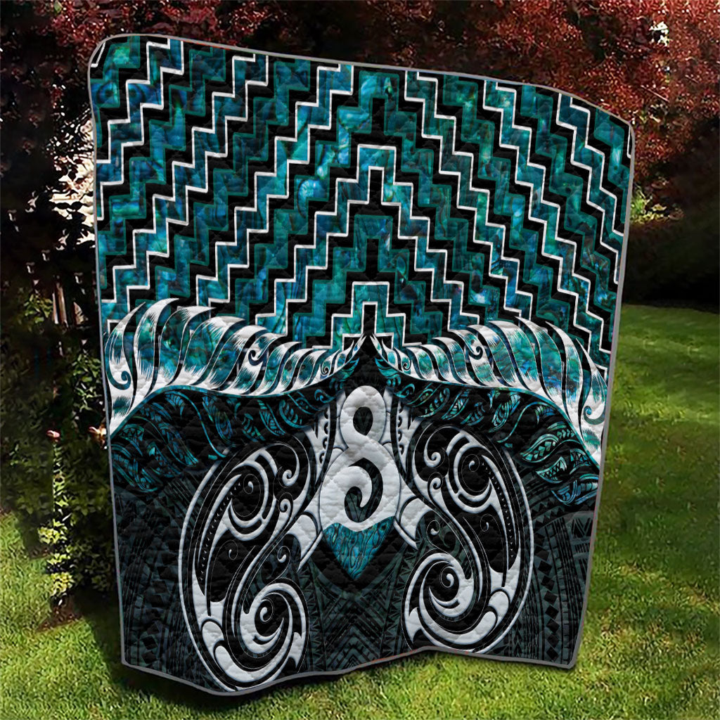 New Zealand Maori Quilt Poutama Pikorua - Single Twist Paua Shell