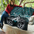 New Zealand Maori Quilt Poutama Pikorua - Single Twist Paua Shell