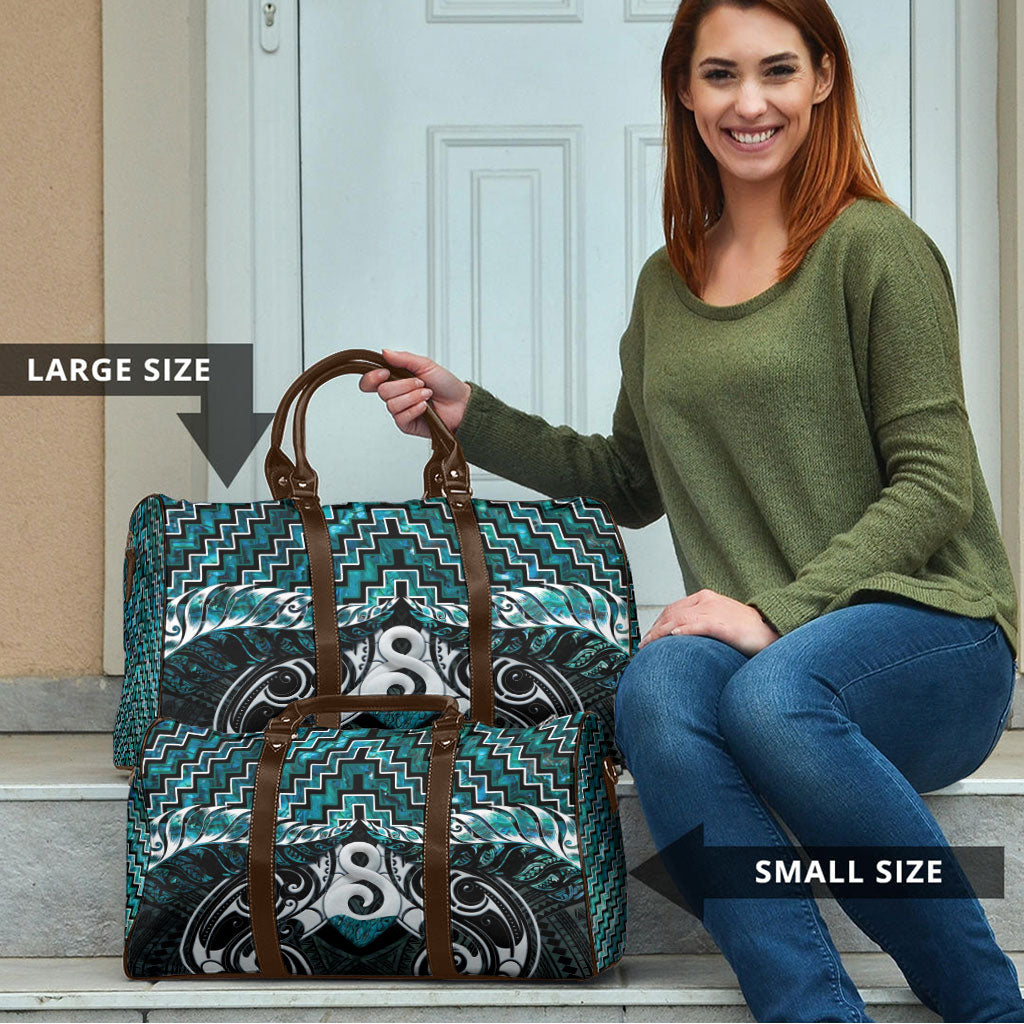 New Zealand Maori Travel Bag Poutama Pikorua - Single Twist Paua Shell