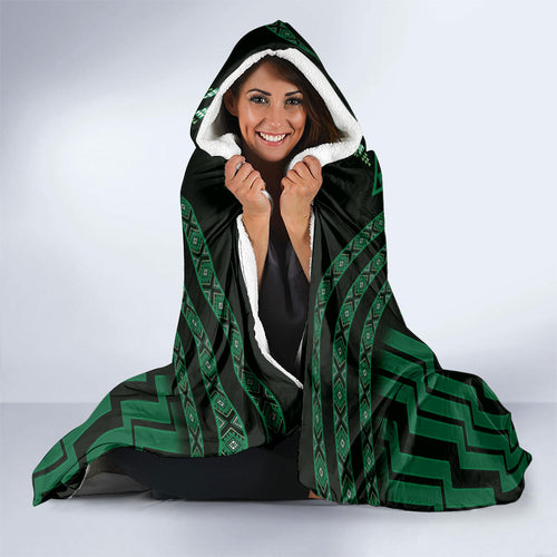 New Zealand Manta Ray Hooded Blanket Maori Tukutuku Taniko Motifs Green