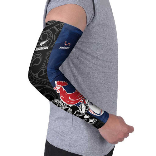 France And New Zealand Rugby Custom Arm Sleeves Les Bleus Rooster With Maori Tiki - Aussie Hoodie