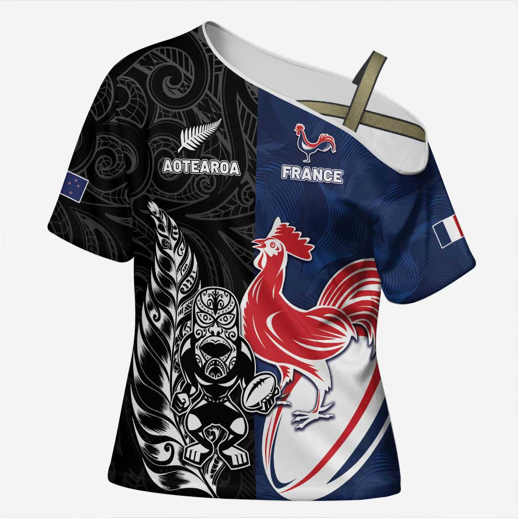France And New Zealand Rugby Custom Cross Shoulder Shirt Les Bleus Rooster With Maori Tiki - Aussie Hoodie