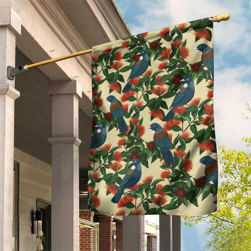 New Zealand Christmas Garden Flag Romantic Tui Birds on Pohutukawa - Ivory - Aussie Hoodie