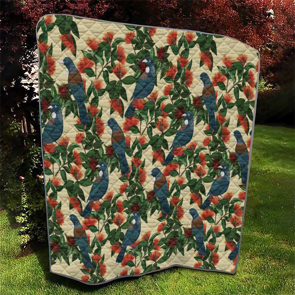 New Zealand Christmas Quilt Romantic Tui Birds on Pohutukawa - Ivory - Aussie Hoodie