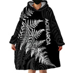 personalised-new-zealand-rugby-wearable-blanket-hoodie-world-cup-2023-silver-fern-champions