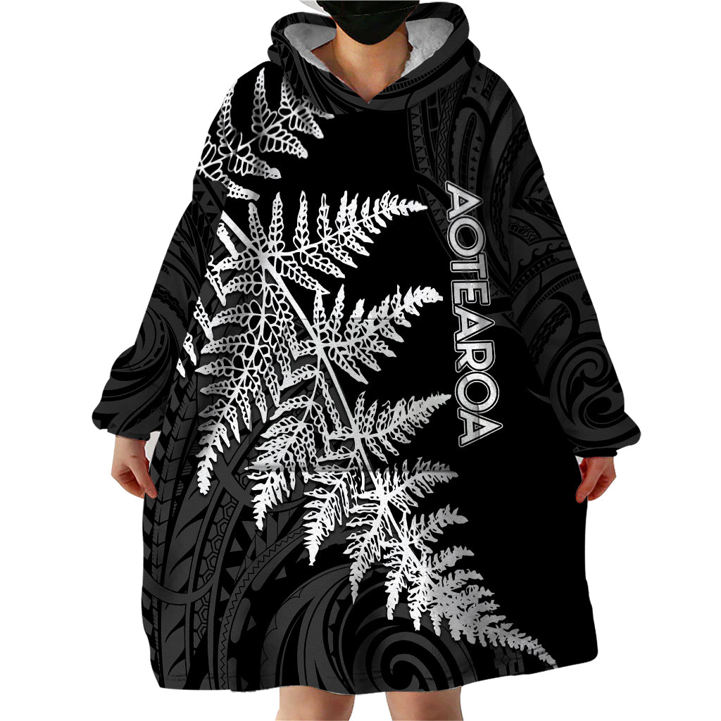 personalised-new-zealand-rugby-wearable-blanket-hoodie-world-cup-2023-silver-fern-champions