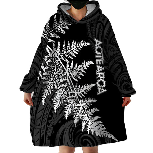 personalised-new-zealand-rugby-wearable-blanket-hoodie-world-cup-2023-silver-fern-champions