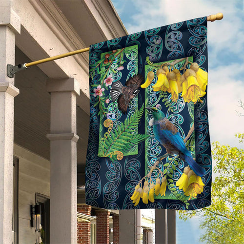 Aotearoa Maori Mangopare Christmas Garden Flag Pikawakawa and Tui