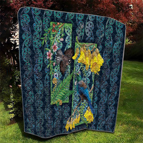 Aotearoa Maori Mangopare Christmas Quilt Pikawakawa and Tui