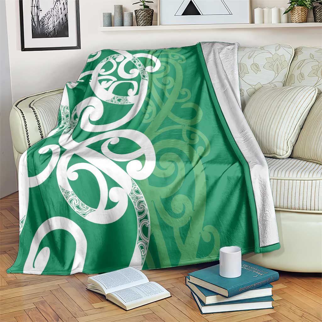 Pounamu Green Maori Blanket Koru Kowhaiwhai - Aussie Hoodie