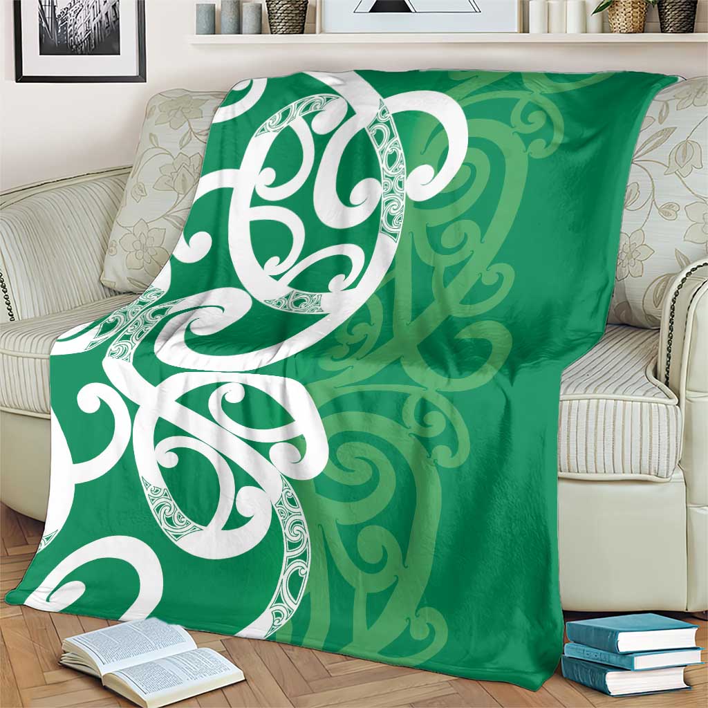 Pounamu Green Maori Blanket Koru Kowhaiwhai - Aussie Hoodie