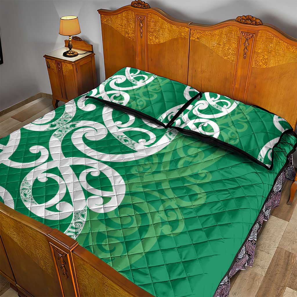 Pounamu Green Maori Quilt Bed Set Koru Kowhaiwhai - Aussie Hoodie