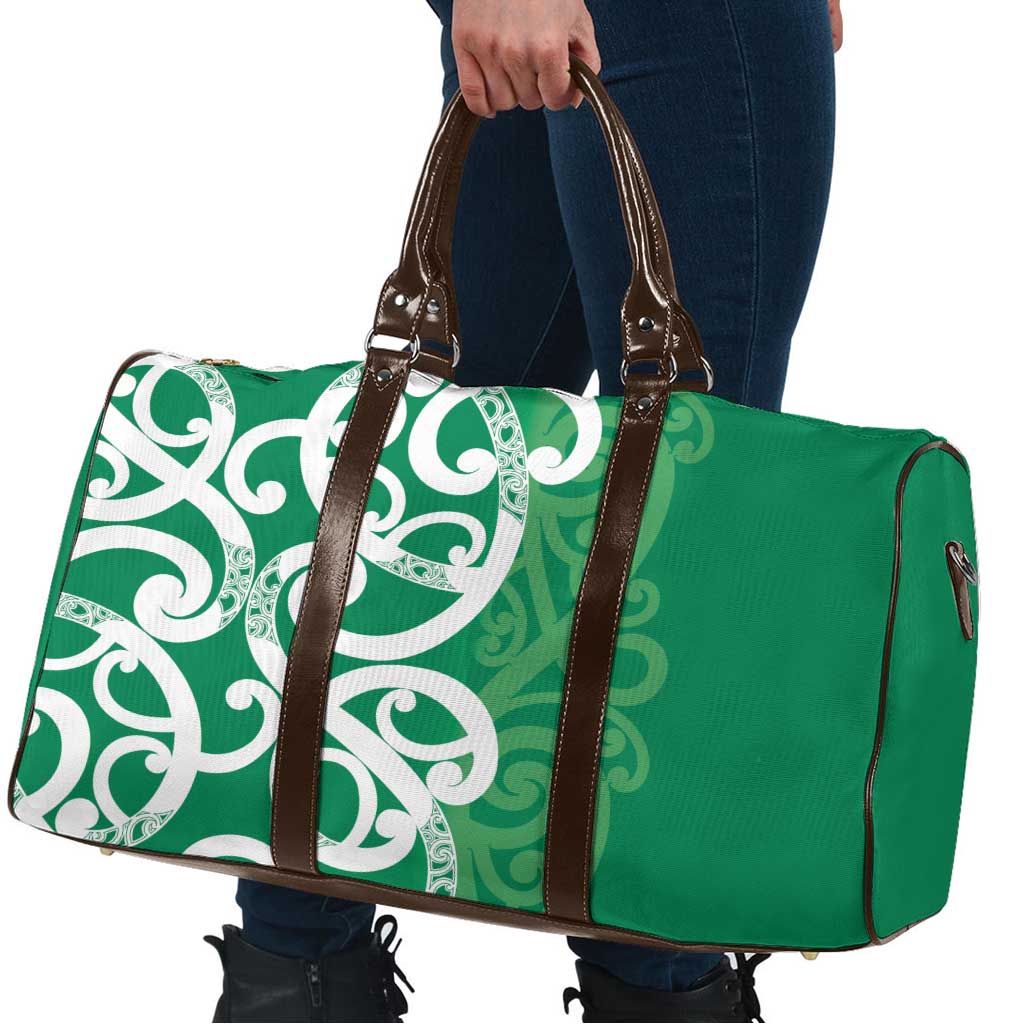 Pounamu Green Maori Travel Bag Koru Kowhaiwhai - Aussie Hoodie