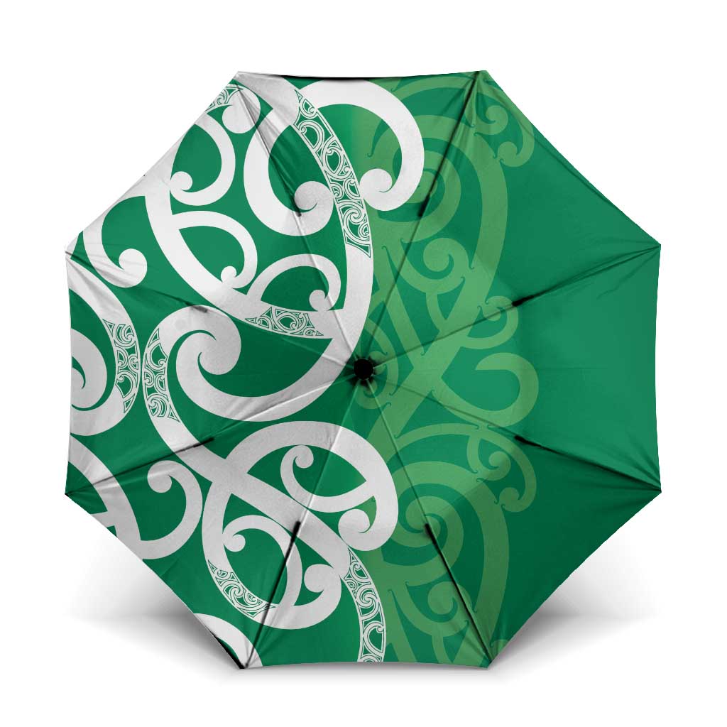 Pounamu Green Maori Umbrella Koru Kowhaiwhai - Aussie Hoodie