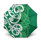 Pounamu Green Maori Umbrella Koru Kowhaiwhai - Aussie Hoodie