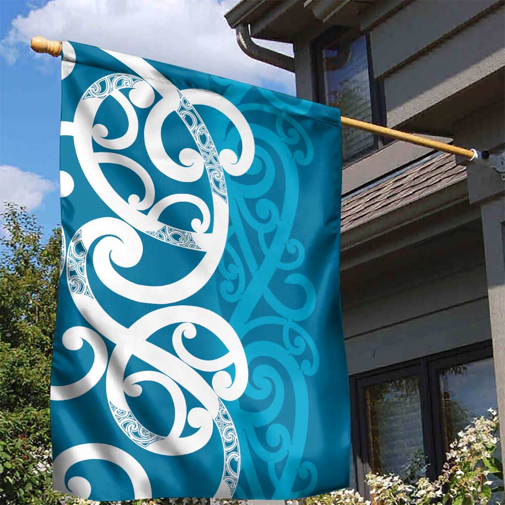 Azure Blue Maori Garden Flag Koru Kowhaiwhai - Aussie Hoodie