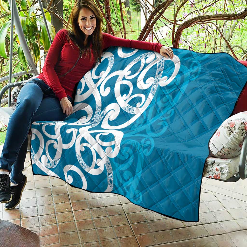 Azure Blue Maori Quilt Koru Kowhaiwhai - Aussie Hoodie