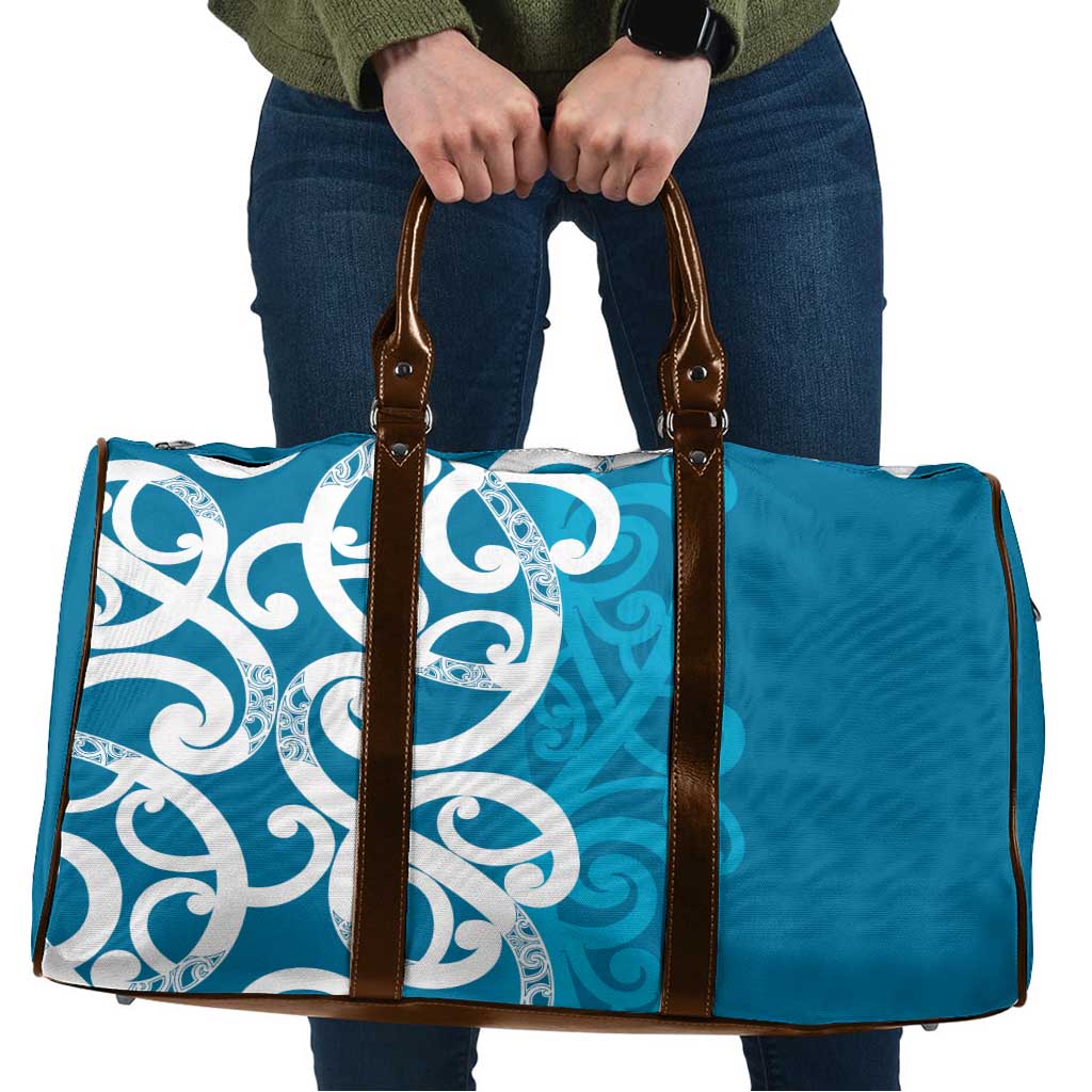 Azure Blue Maori Travel Bag Koru Kowhaiwhai - Aussie Hoodie