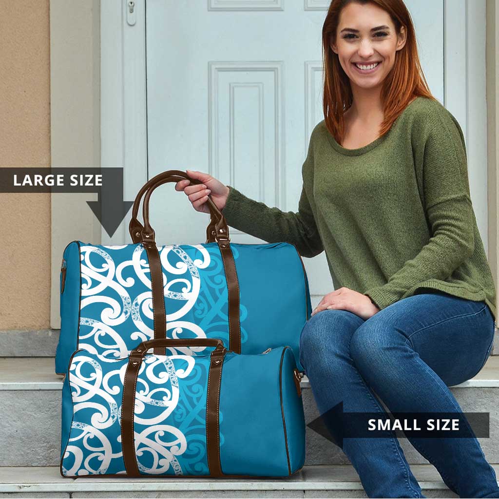Azure Blue Maori Travel Bag Koru Kowhaiwhai - Aussie Hoodie