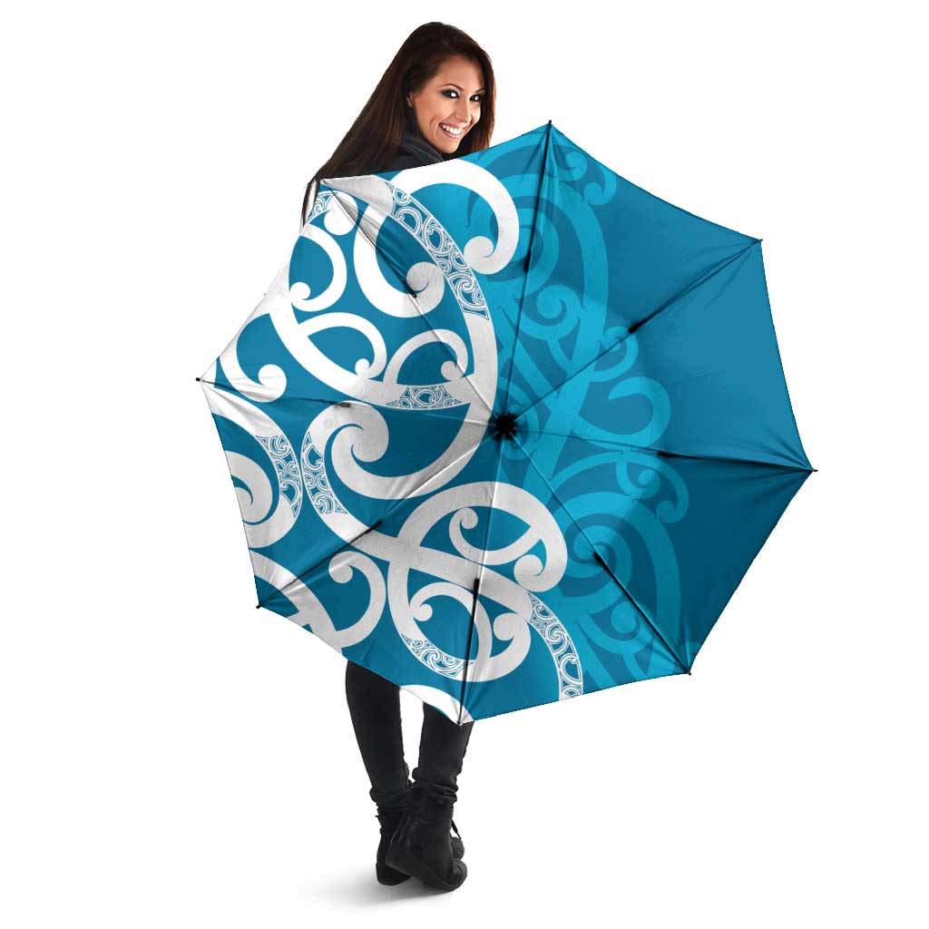 Azure Blue Maori Umbrella Koru Kowhaiwhai - Aussie Hoodie