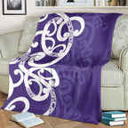 Violet Green Maori Blanket Koru Kowhaiwhai - Aussie Hoodie