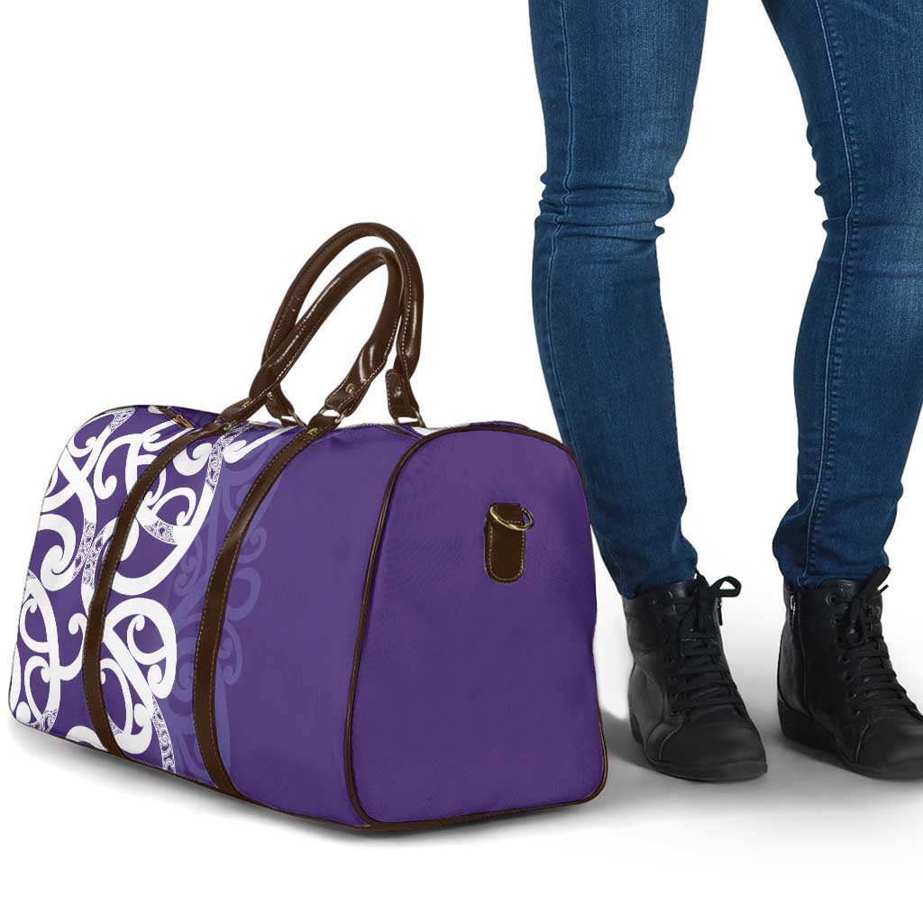 Violet Green Maori Travel Bag Koru Kowhaiwhai - Aussie Hoodie