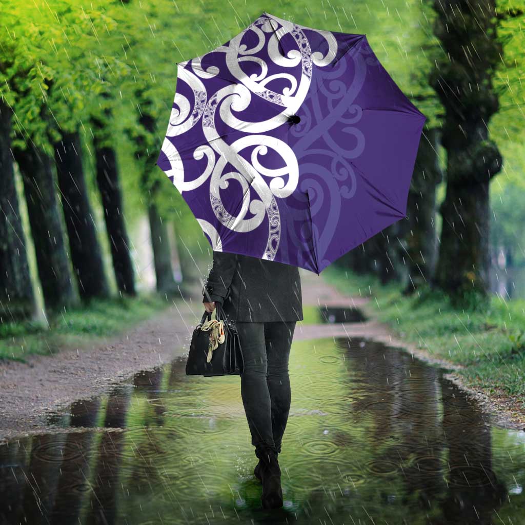 Violet Green Maori Umbrella Koru Kowhaiwhai - Aussie Hoodie