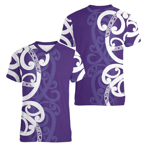 Violet Green Maori Women V-Neck T-Shirt Koru Kowhaiwhai - Aussie Hoodie