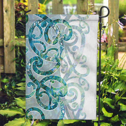 Paua Shell Maori Garden Flag Koru Kowhaiwhai - Aussie Hoodie