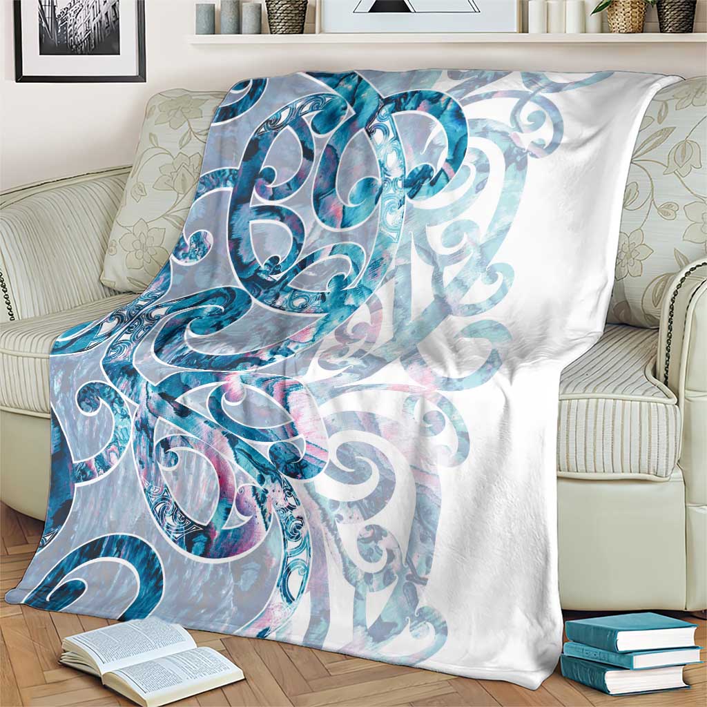 Turquoise Paua Shell Maori Blanket Koru Kowhaiwhai - Aussie Hoodie