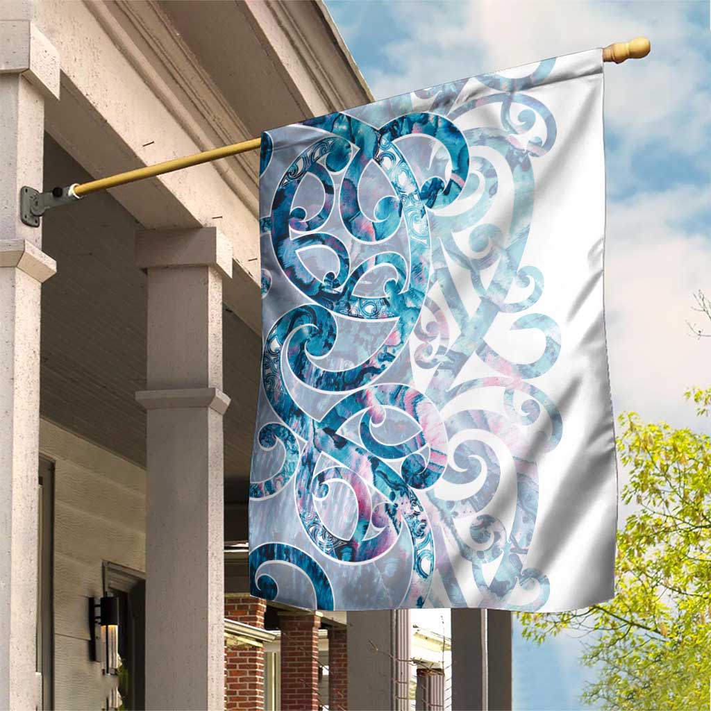 Turquoise Paua Shell Maori Garden Flag Koru Kowhaiwhai - Aussie Hoodie