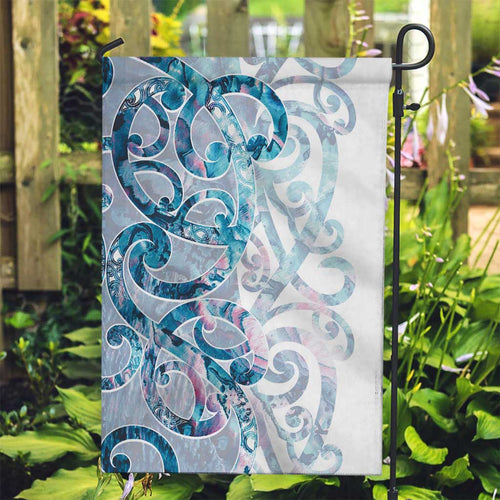 Turquoise Paua Shell Maori Garden Flag Koru Kowhaiwhai - Aussie Hoodie