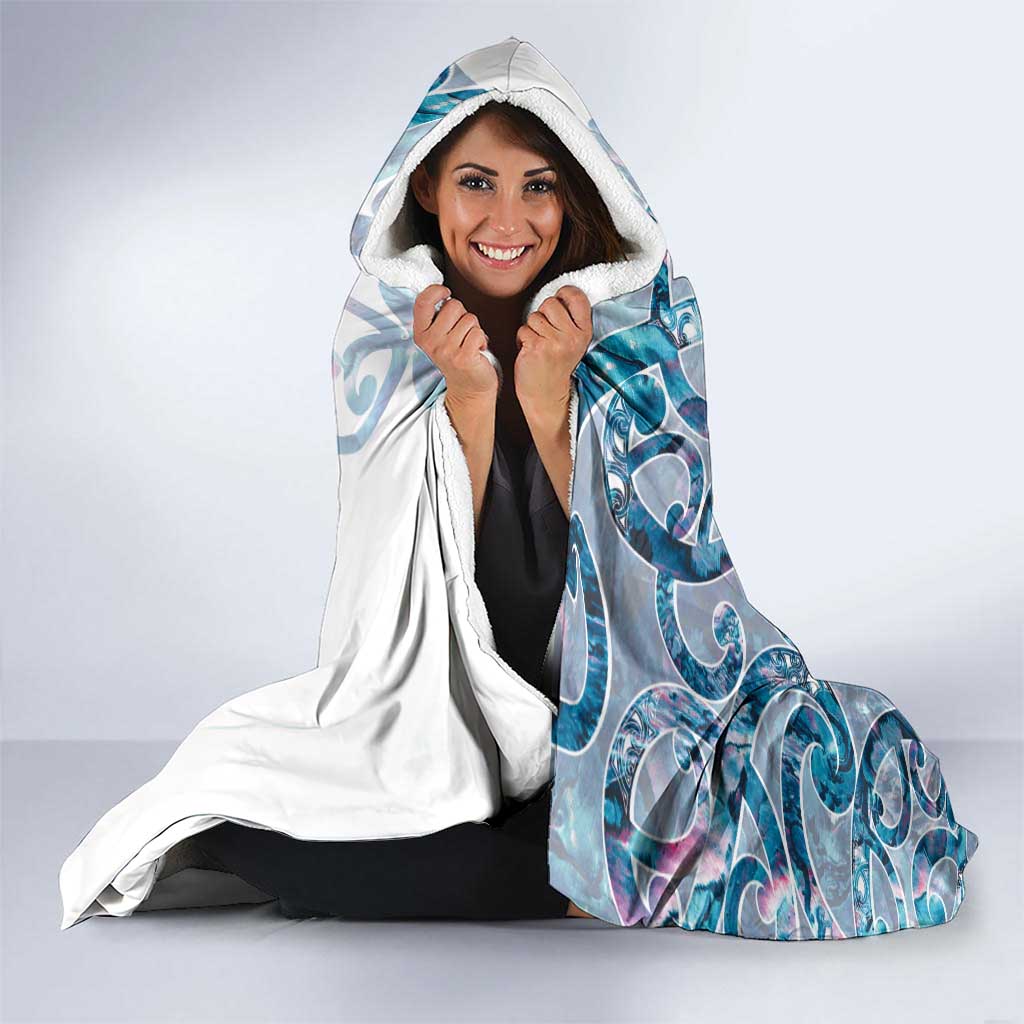 Turquoise Paua Shell Maori Hooded Blanket Koru Kowhaiwhai - Aussie Hoodie