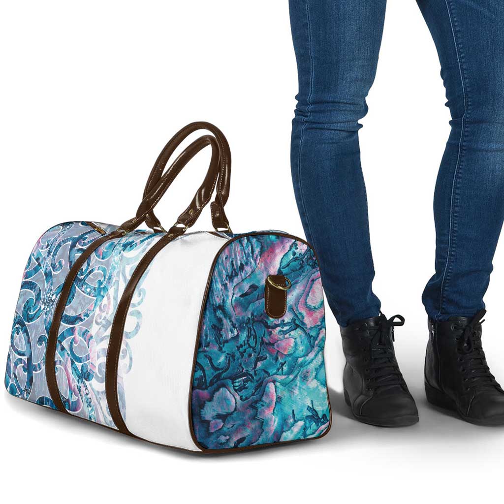 Turquoise Paua Shell Maori Travel Bag Koru Kowhaiwhai - Aussie Hoodie