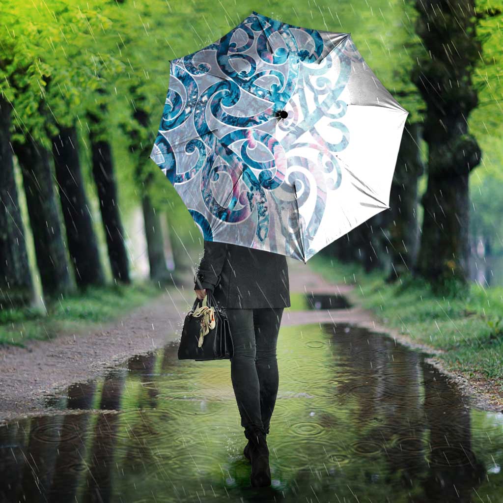 Turquoise Paua Shell Maori Umbrella Koru Kowhaiwhai - Aussie Hoodie