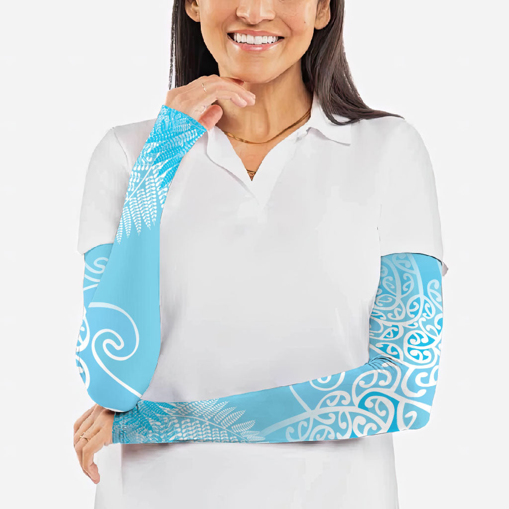 Aotearoa Maori Koru Curves Arm Sleeves Silver Ferns - Turquoise