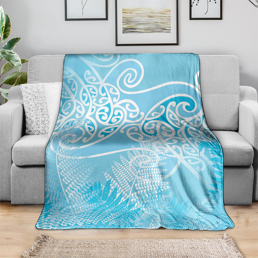 Aotearoa Maori Koru Curves Blanket Silver Ferns - Turquoise