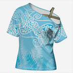 Aotearoa Maori Koru Curves Cross Shoulder Shirt Silver Ferns - Turquoise