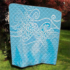 Aotearoa Maori Koru Curves Quilt Silver Ferns - Turquoise