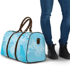 Aotearoa Maori Koru Curves Travel Bag Silver Ferns - Turquoise