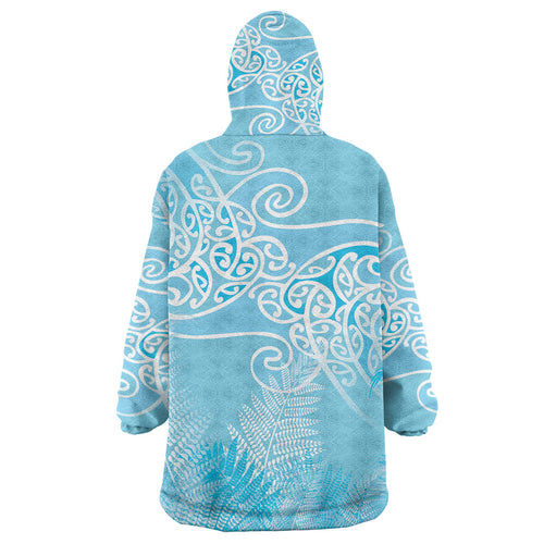 Aotearoa Maori Koru Curves Wearable Blanket Hoodie Silver Ferns - Turquoise