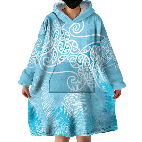 Aotearoa Maori Koru Curves Wearable Blanket Hoodie Silver Ferns - Turquoise