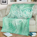 Aotearoa Maori Koru Curves Blanket Silver Ferns - Mint