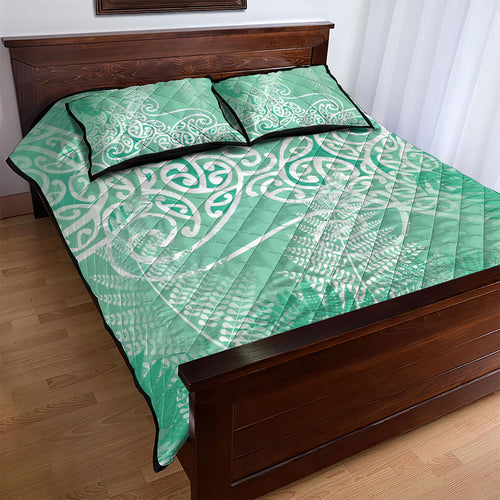 Aotearoa Maori Koru Curves Quilt Bed Set Silver Ferns - Mint