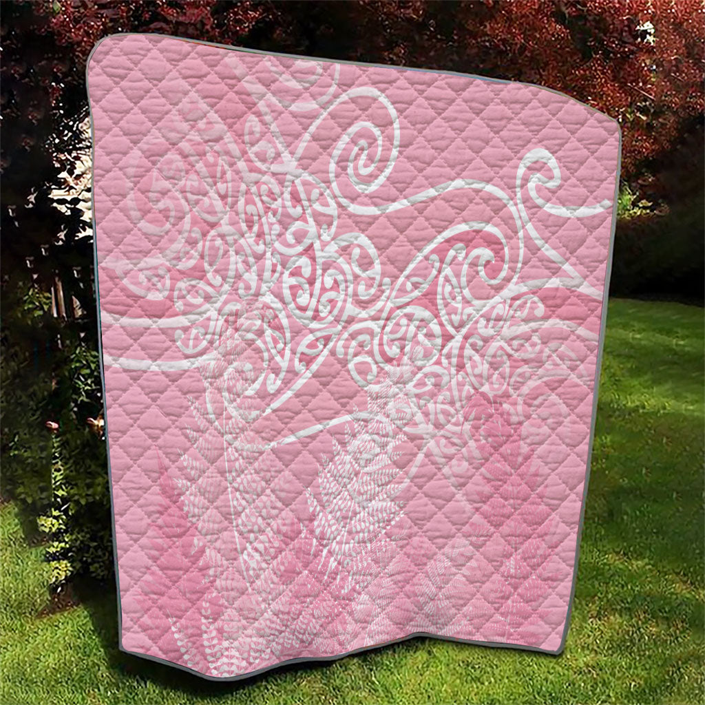 Aotearoa Maori Koru Curves Quilt Silver Ferns - Rose Pink