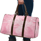 Aotearoa Maori Koru Curves Travel Bag Silver Ferns - Rose Pink