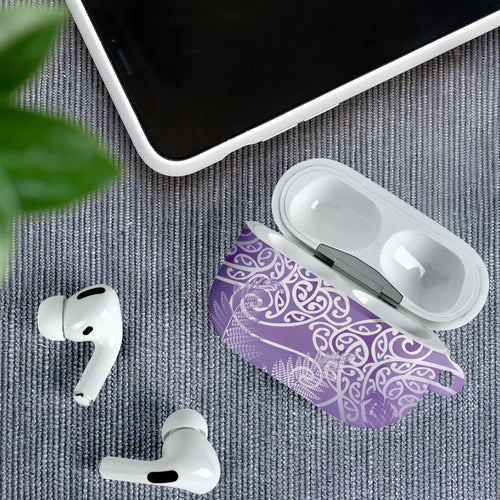 Aotearoa Maori Koru Curves AirPods Case Silver Ferns - Amethyst