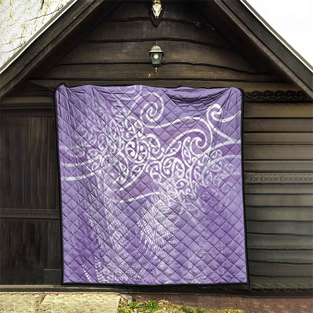Aotearoa Maori Koru Curves Quilt Silver Ferns - Amethyst